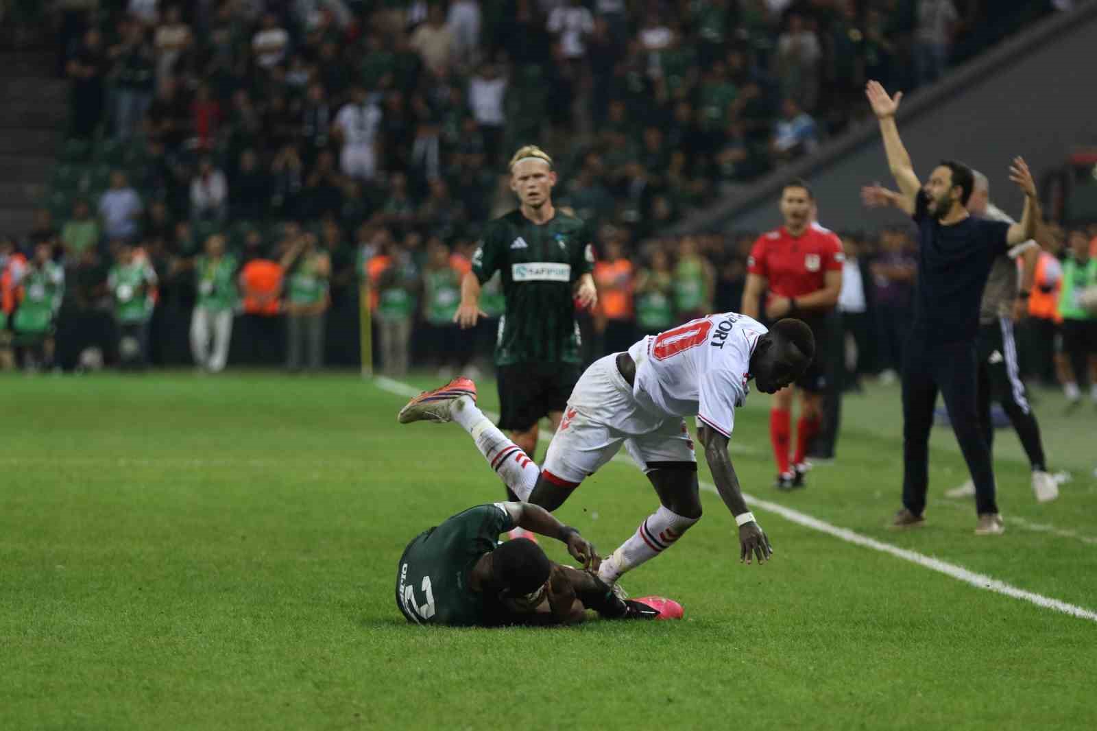 Trendyol Süper Lig: Kocaelispor: 1 - Samsunspor: 0 (Maç sonucu)