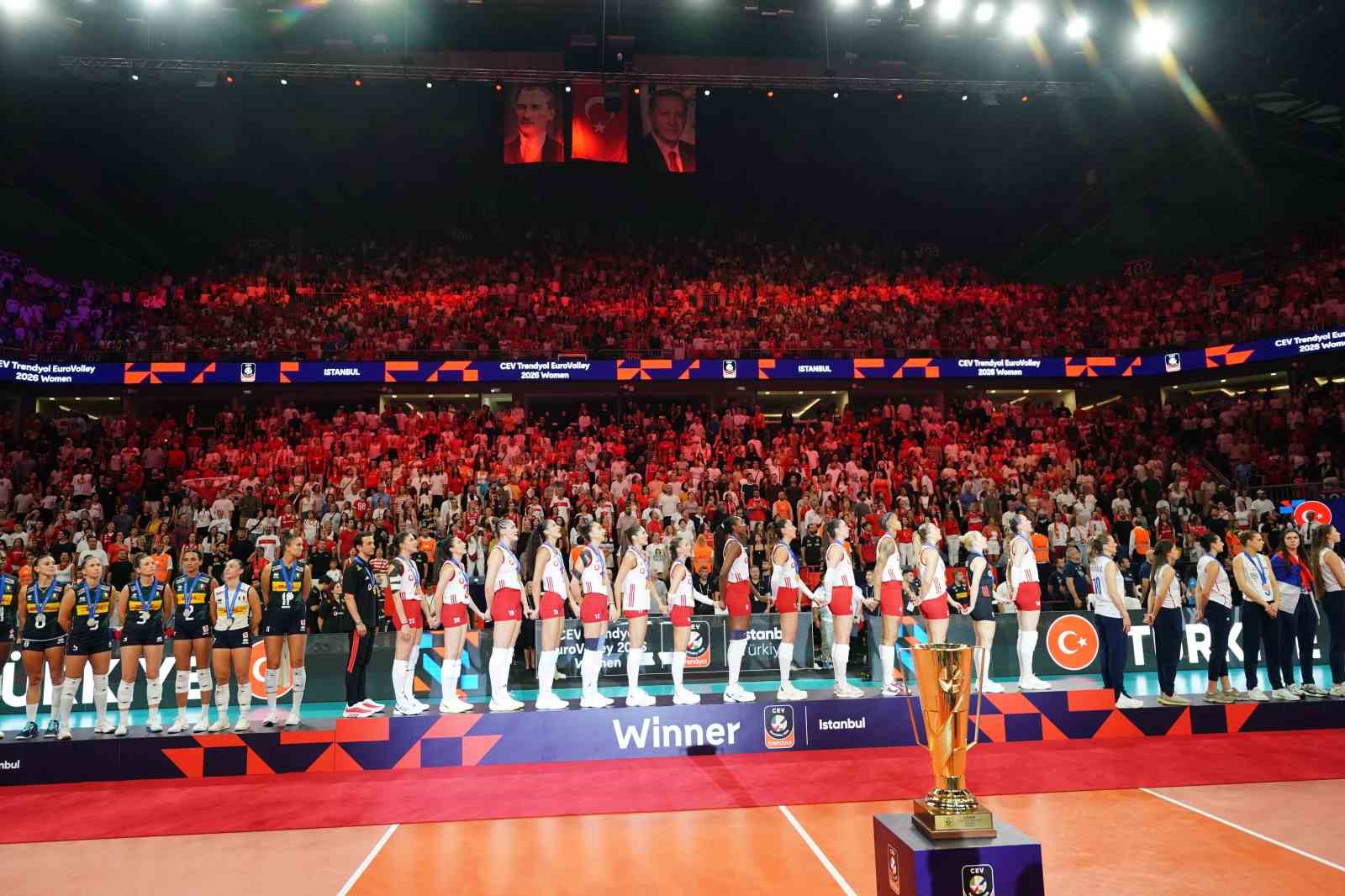 A Milli Voleybol Takımı, üst üste 2. kez Avrupa şampiyonu