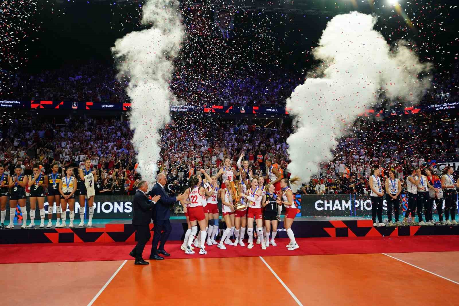 A Milli Voleybol Takımı, üst üste 2. kez Avrupa şampiyonu