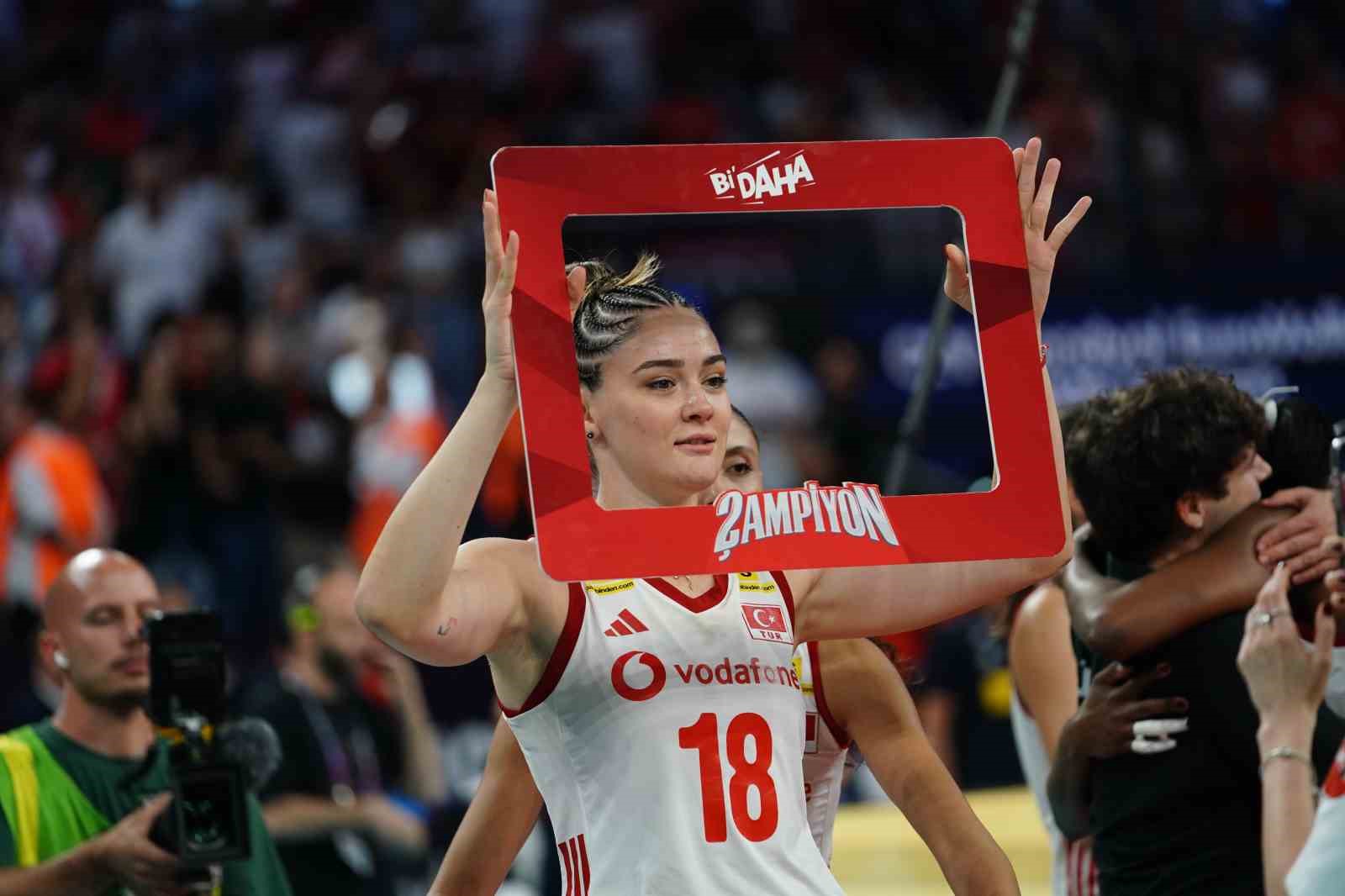 A Milli Voleybol Takımı, üst üste 2. kez Avrupa şampiyonu