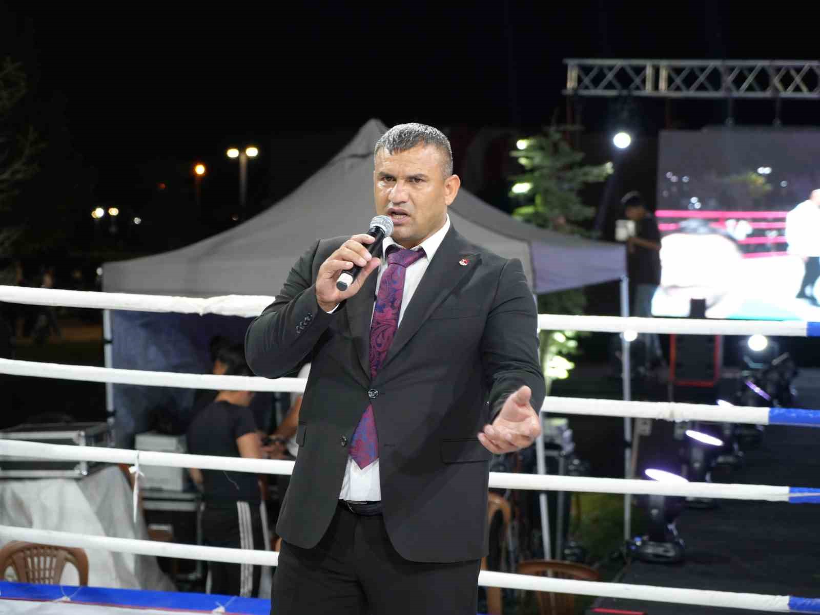 Iğdır’da Uluslararası Şampiyon Boks Gecesi düzenlendi