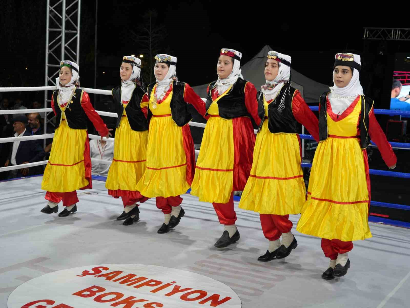 Iğdır’da Uluslararası Şampiyon Boks Gecesi düzenlendi