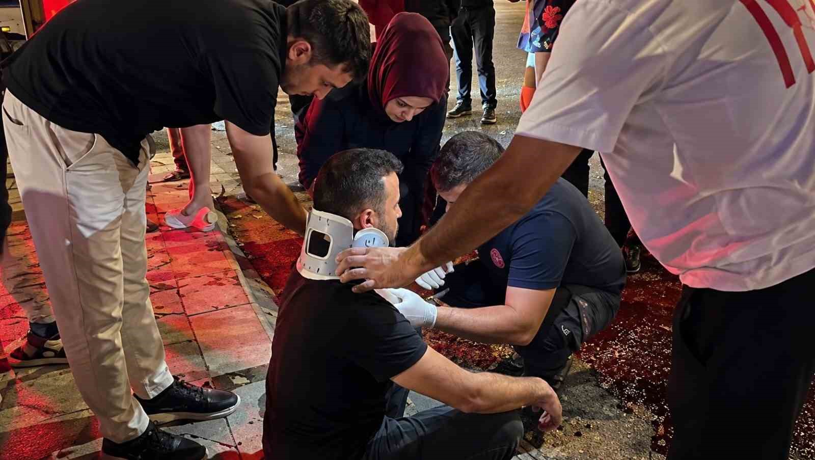 Düzce’de otomobil ile hafif ticari araç çarpıştı: 3 yaralı