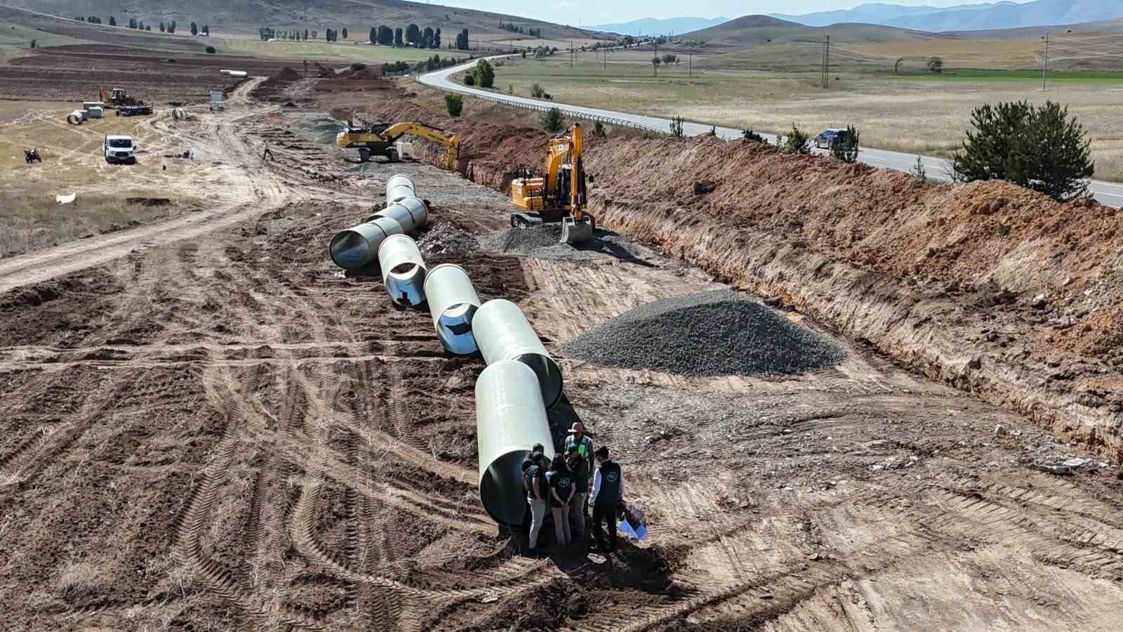 Bayburt’ta tarım arazilerini suya kavuşturacak projede son durum incelendi