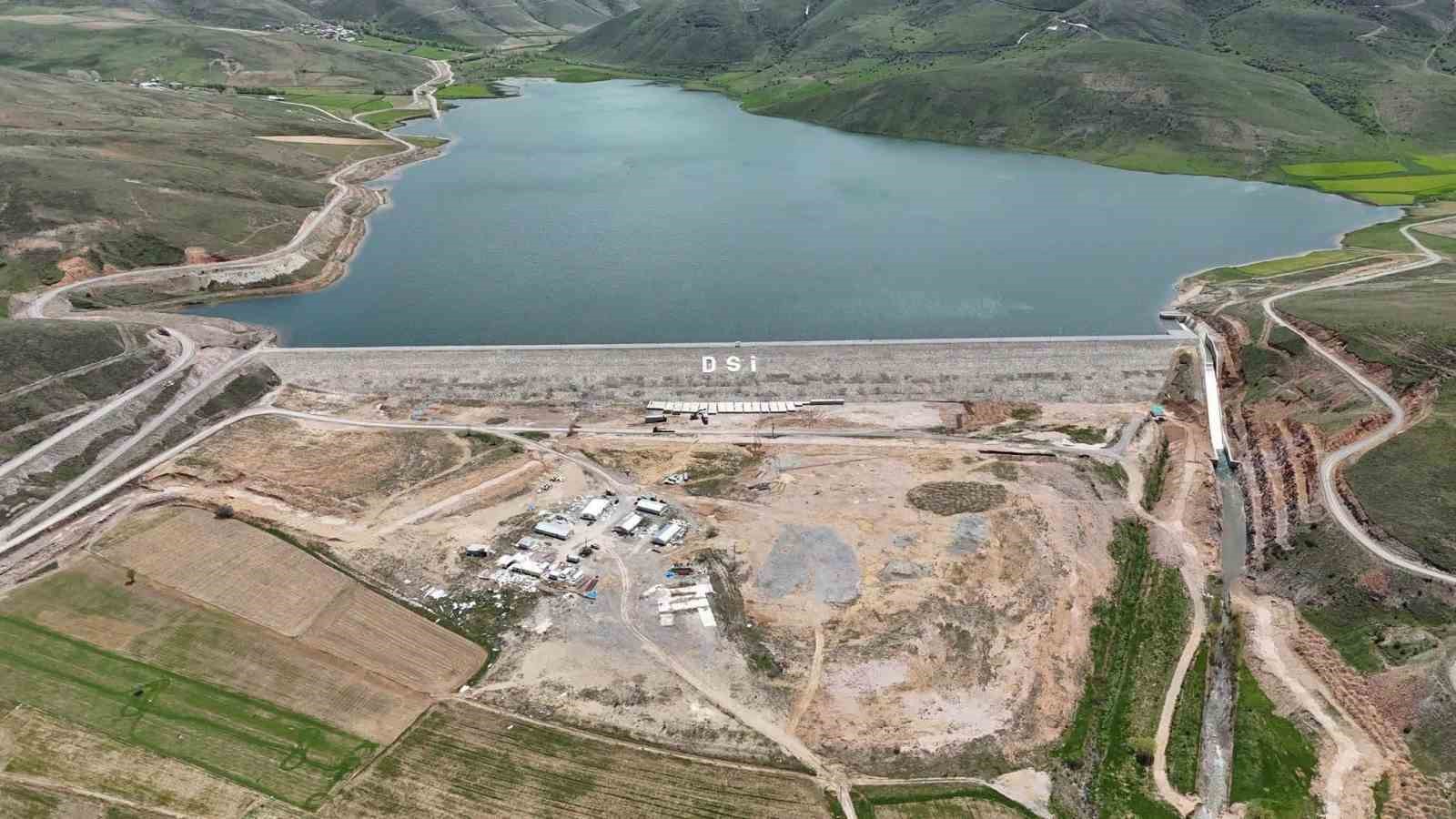 Bayburt’ta tarım arazilerini suya kavuşturacak projede son durum incelendi