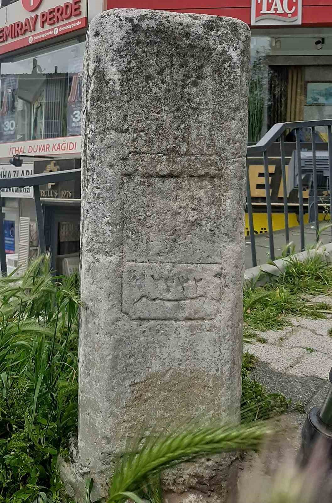 Tarihi sefer yolu üzerindeki 2 asırlık Nokta Taşı kentsel dönüşümde ortadan kayboldu