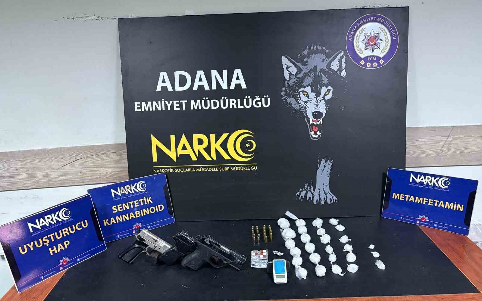 Evlerinden uyuşturucular ve silahlar çıktı: 9 şüpheli tutuklandı