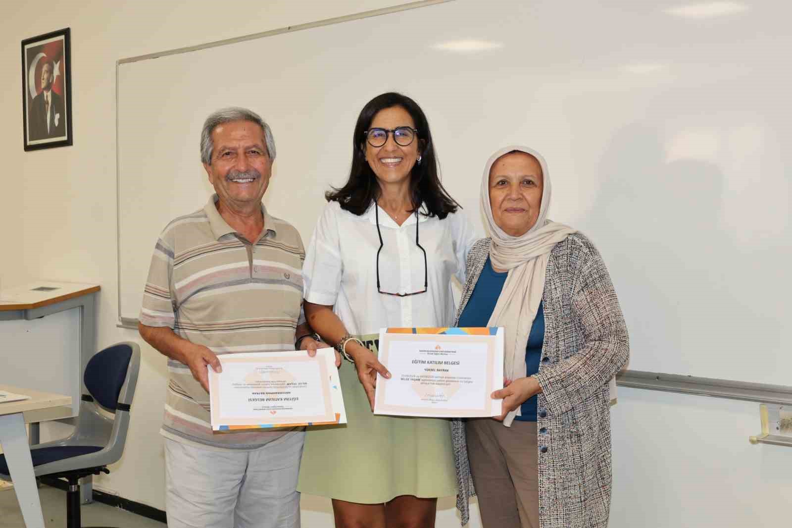 Koca çınarlar üniversiteli oldu