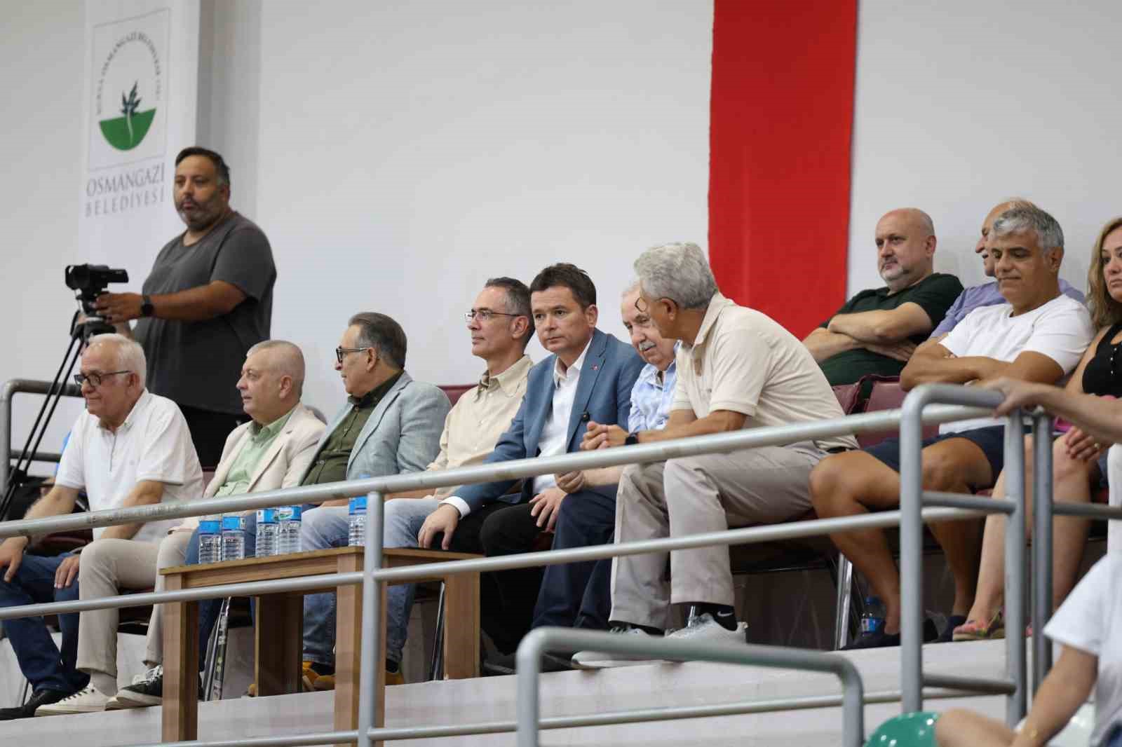 Başkan Erkan Aydın’dan basketbola tam destek
