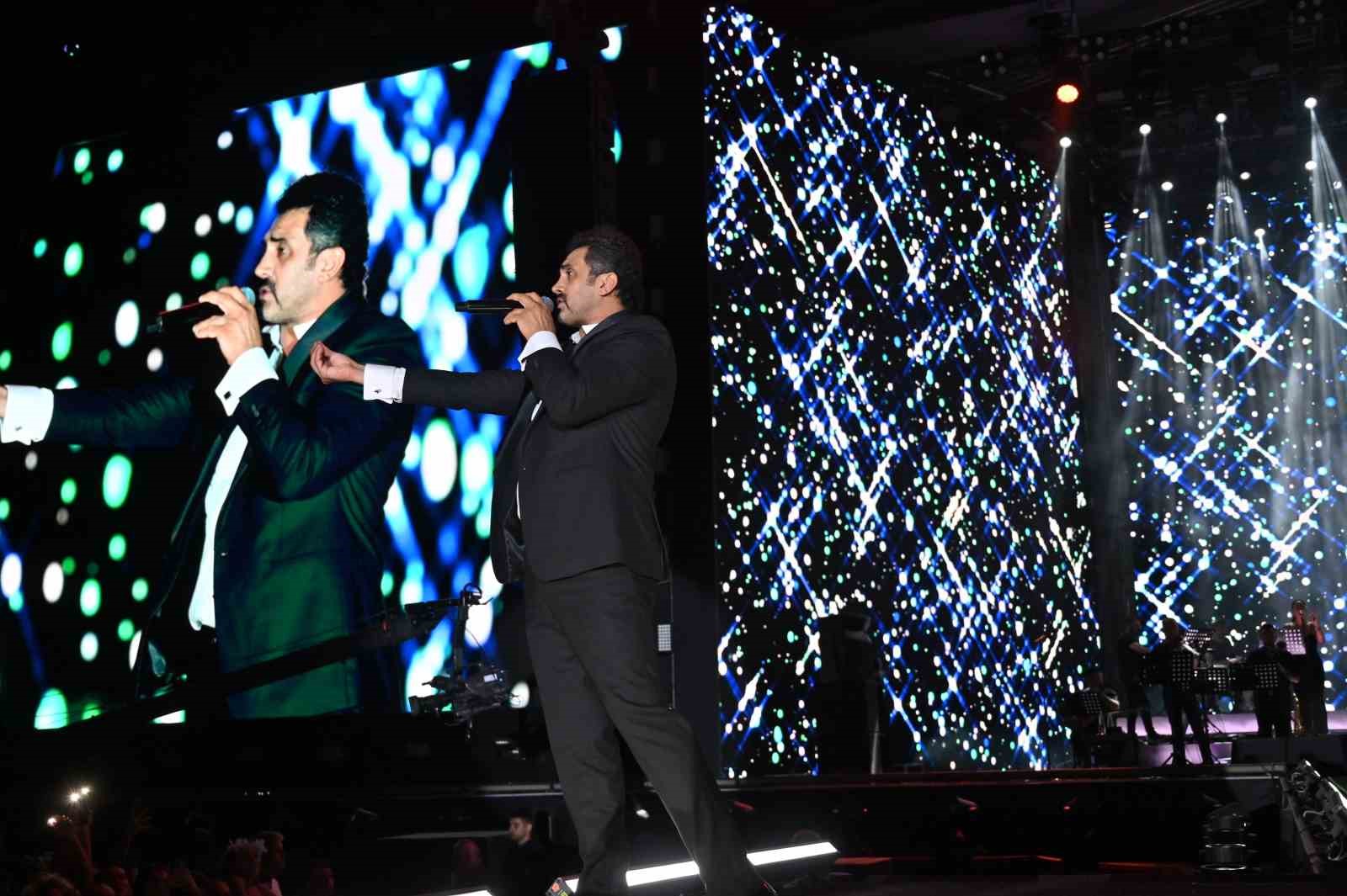 Çanakkale Kültür Yolu Festivali’nin müzik maratonu Bayhan’la son buldu