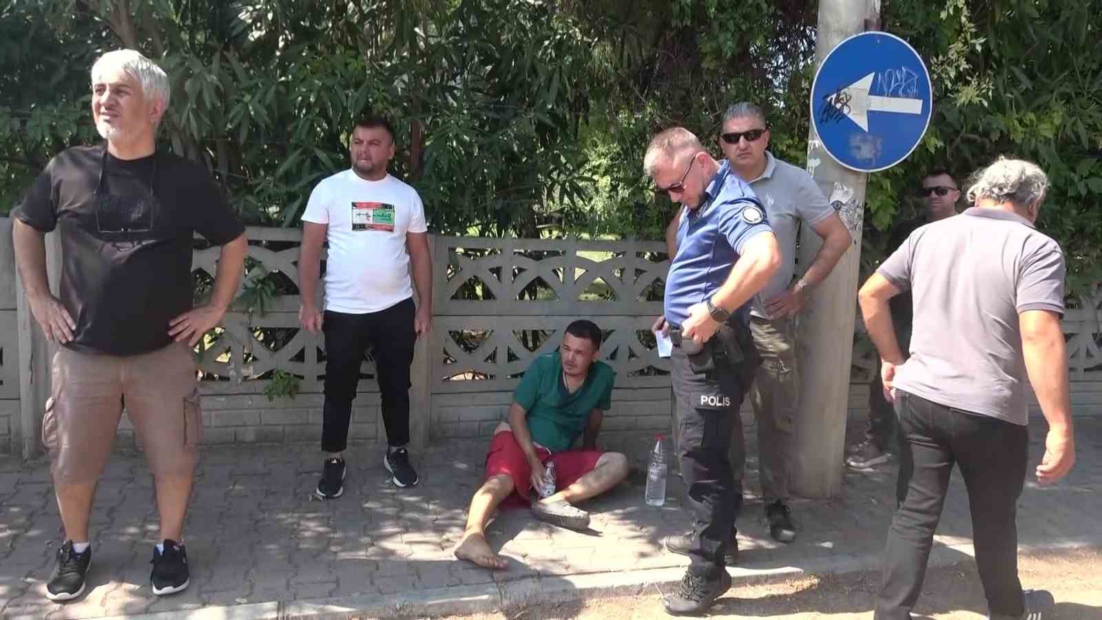 Anne oğlunun, oğlu annesinin yanan evde olduğunu zannetti buluşmada gözyaşları sel oldu