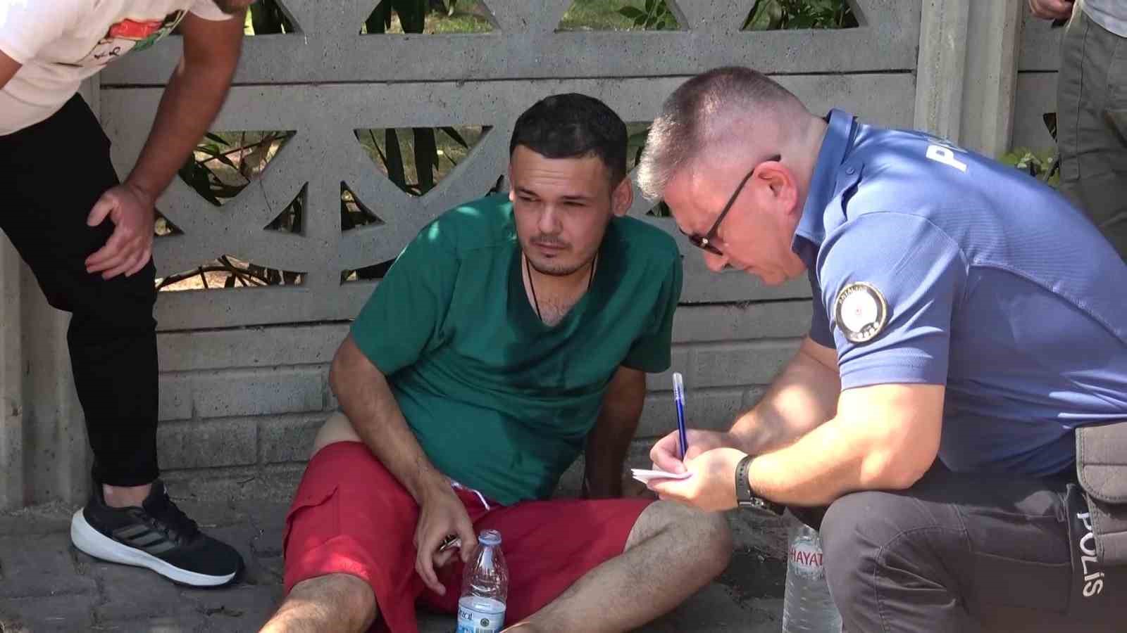Anne oğlunun, oğlu annesinin yanan evde olduğunu zannetti buluşmada gözyaşları sel oldu