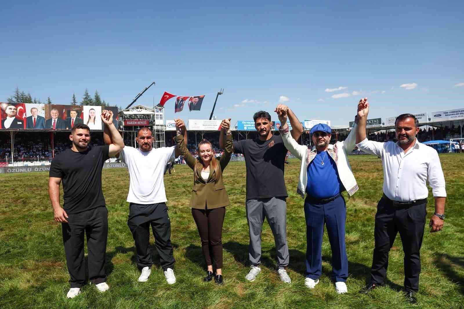 Türk’ün ilk er meydanı Elmalı’da dostluk kazandı