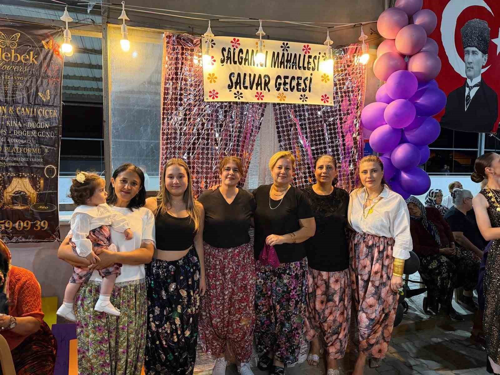 Hayrabolu’da kadınlar şalvarlarıyla kültürlerini yaşattı