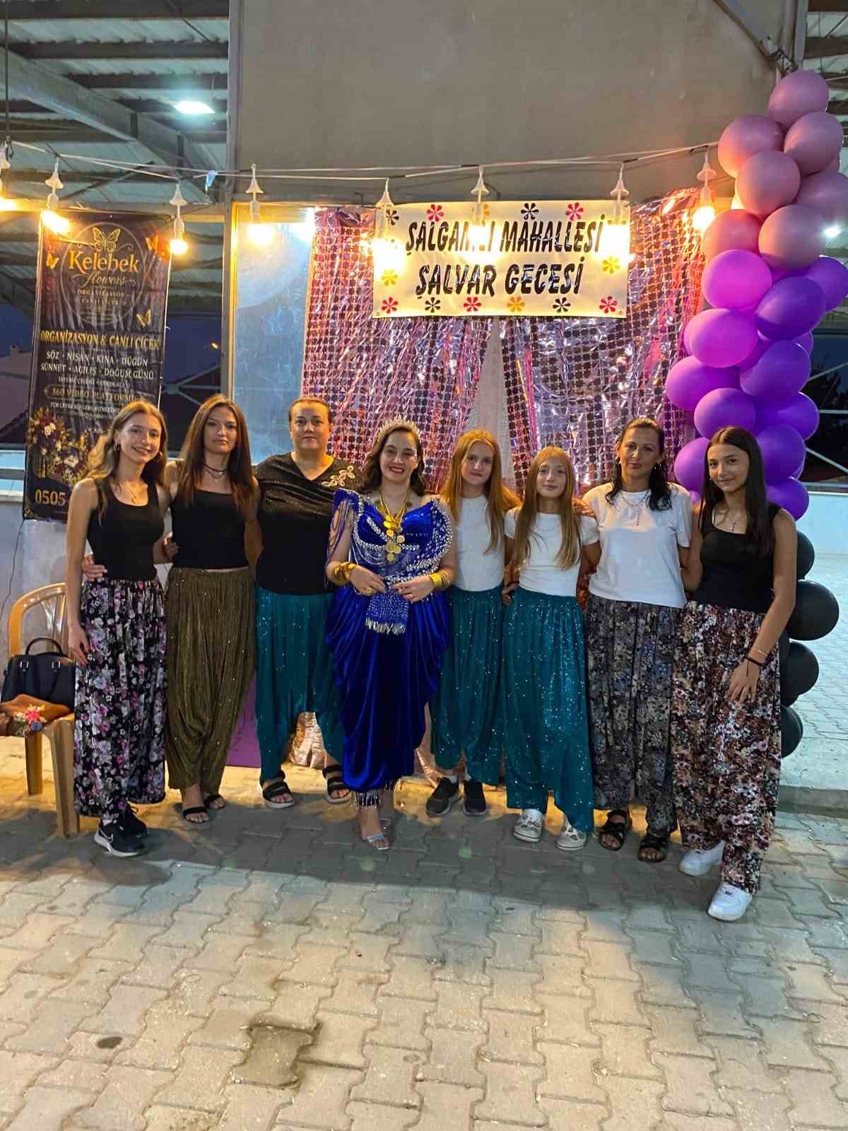 Hayrabolu’da kadınlar şalvarlarıyla kültürlerini yaşattı