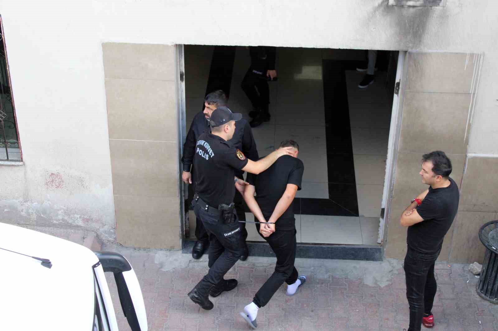 Kayseri’deki yeni nesil suç örgütü operasyonunda gözaltına alınan 32 şüpheli adliyede