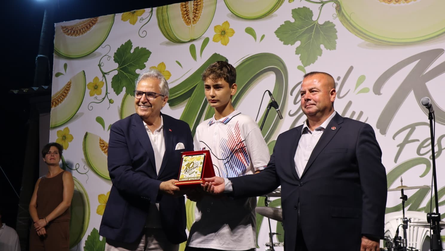 Yeşilçomlu Kavun Festivali bölge üreticisine pazar oluşturuyor