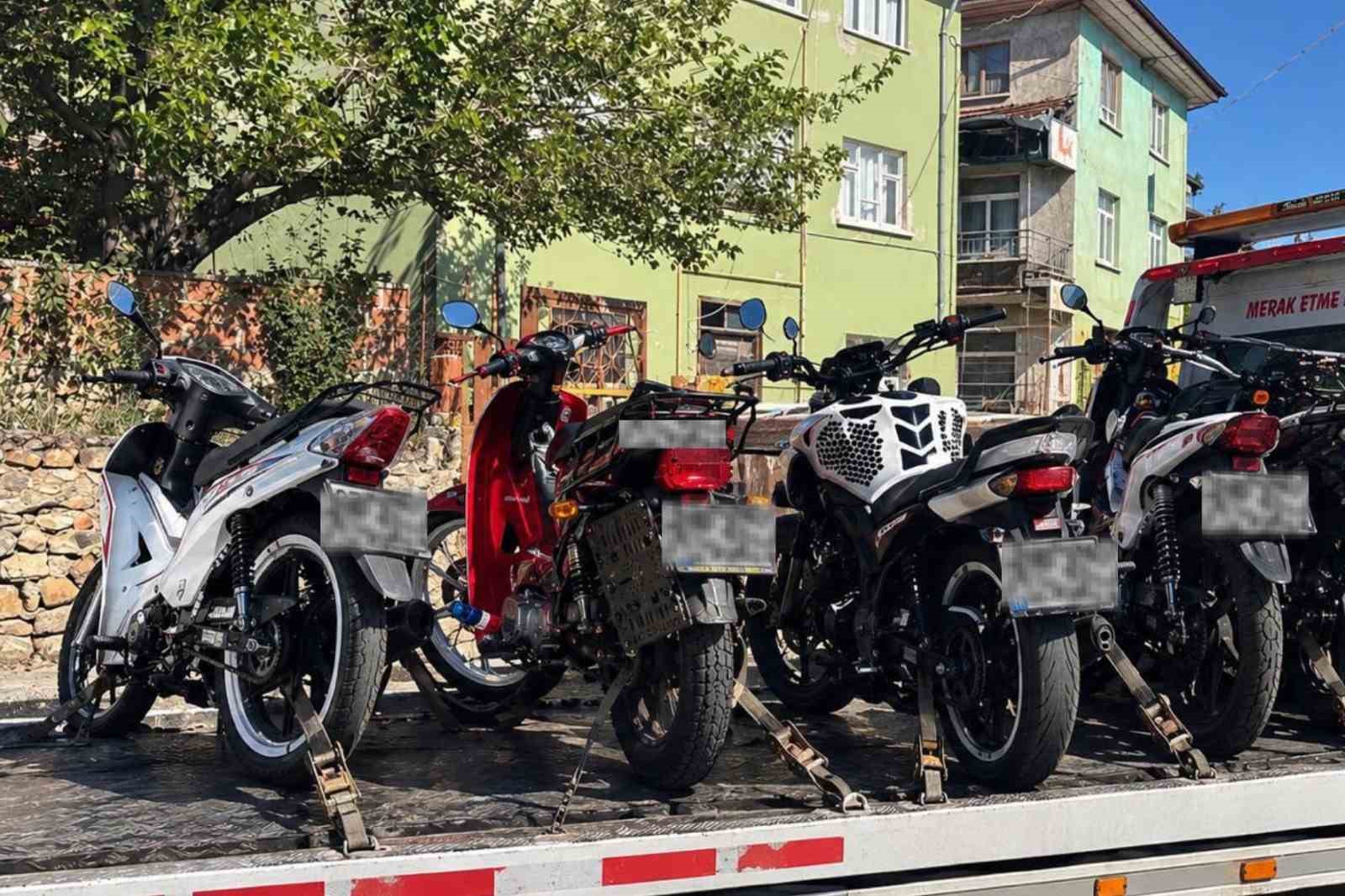 Kastamonu’da 256 araç ve sürücüye para cezası