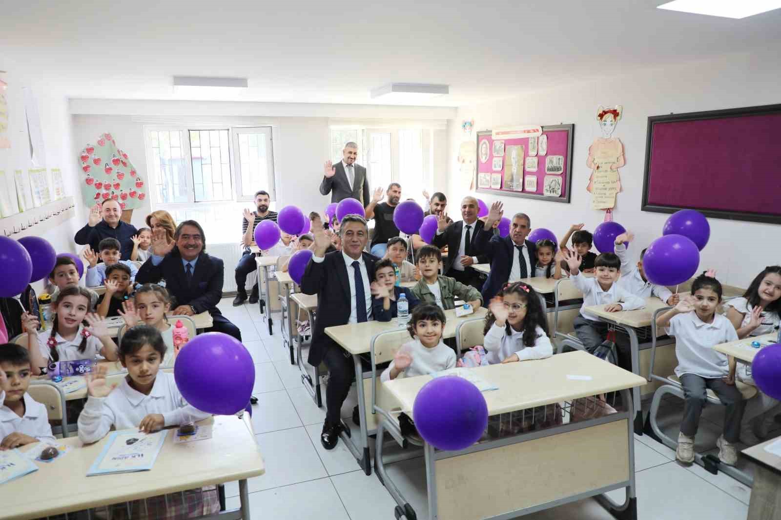 Ağrı’da öğrencilerin okul heyecanı uyum haftasıyla başladı