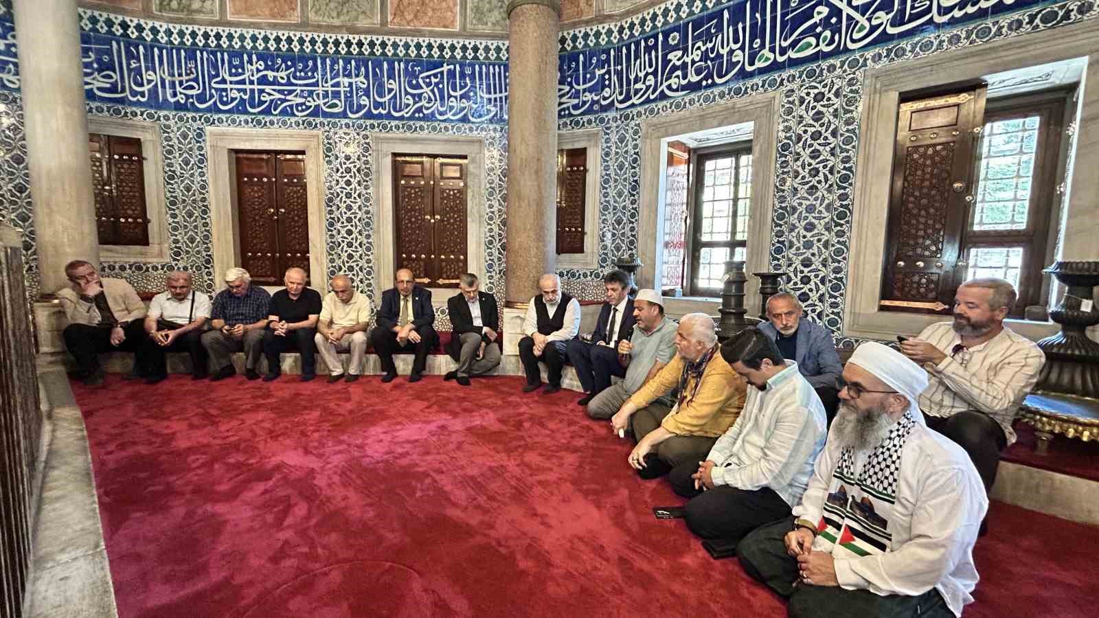 Kanunu Sultan Süleyman vefatının 460’ıncı yılında kabri başında dualarla anıldı