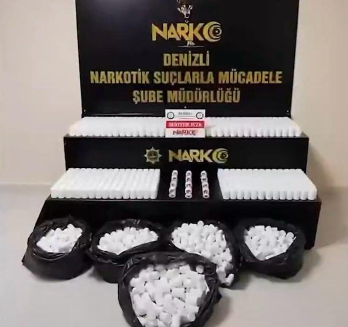 İçişleri Bakanlığı: "2 ton 367 kilogram uyuşturucu madde ile 4 milyon 34 bin 459 adet uyuşturucu hap ele geçirildi"