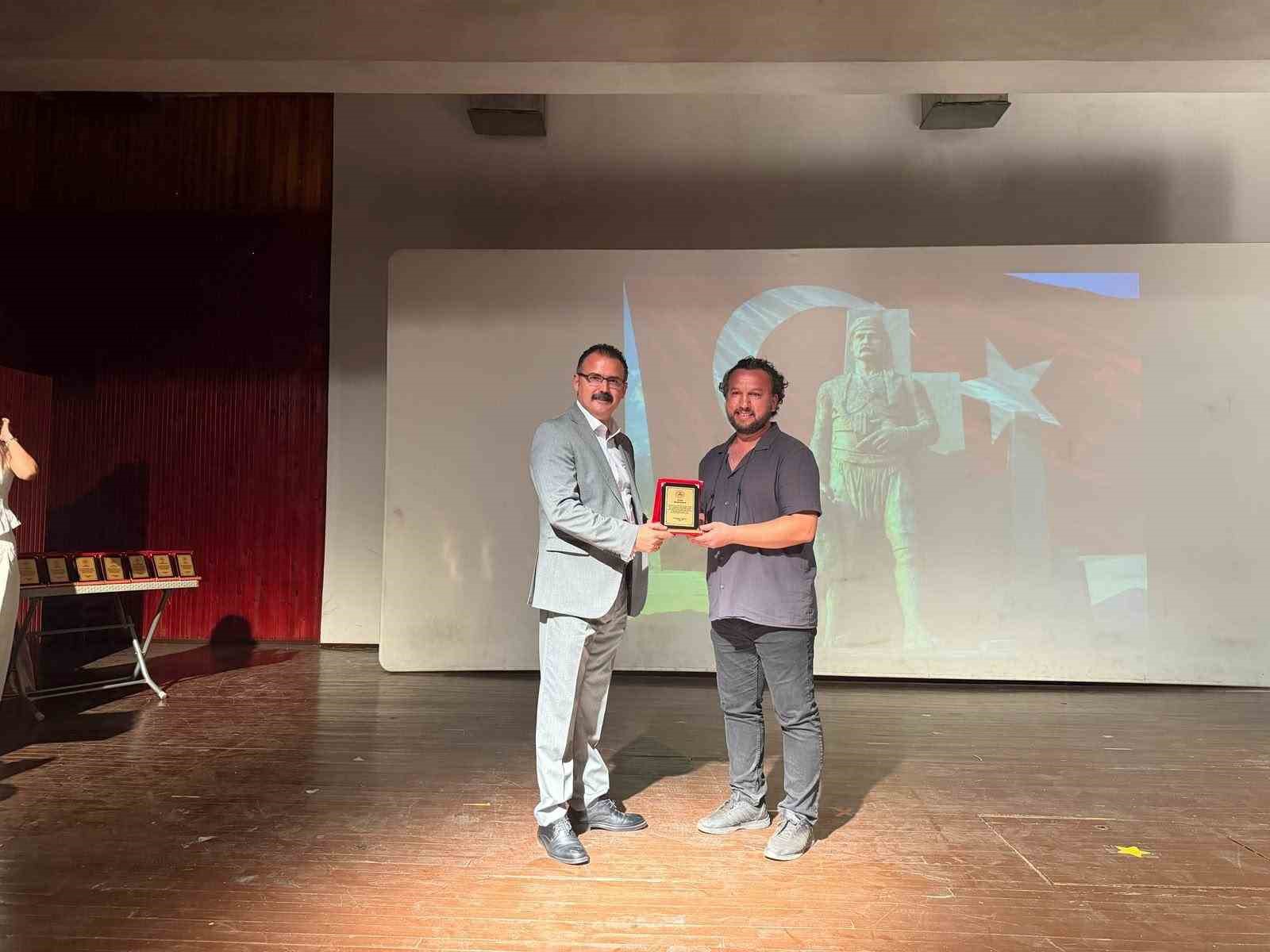 "Atça Çomaklı Ovası Katliamı" kısa filminin ilk galası yoğun katılımla gerçekleştirildi