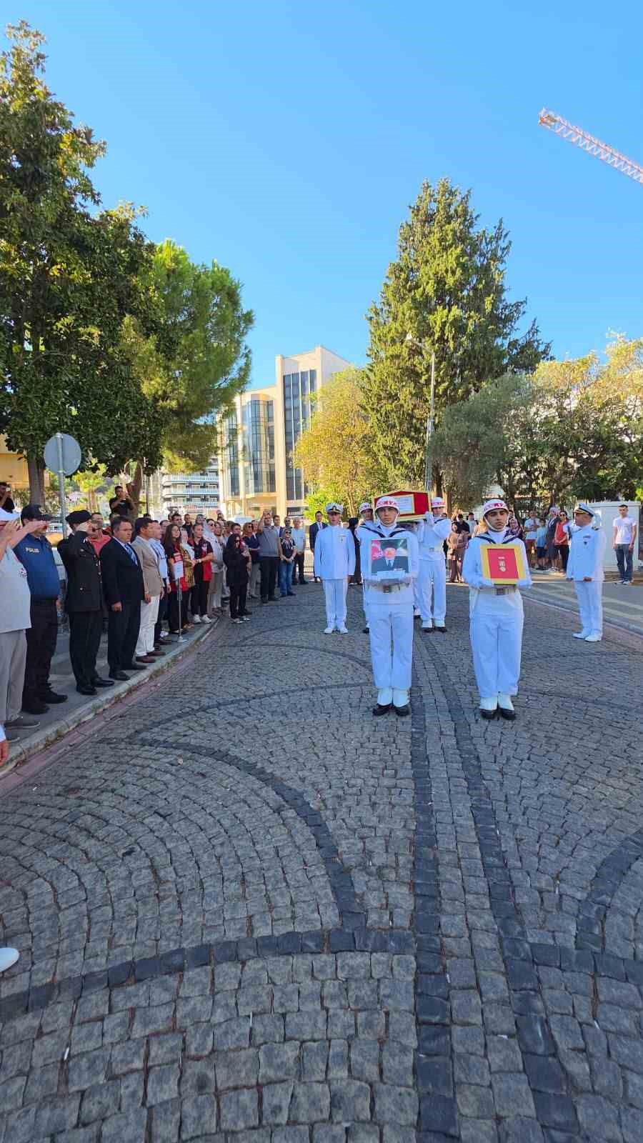 Marmaris’te Kıbrıs Gazisi Yavuzer, son yolculuğuna uğurlandı