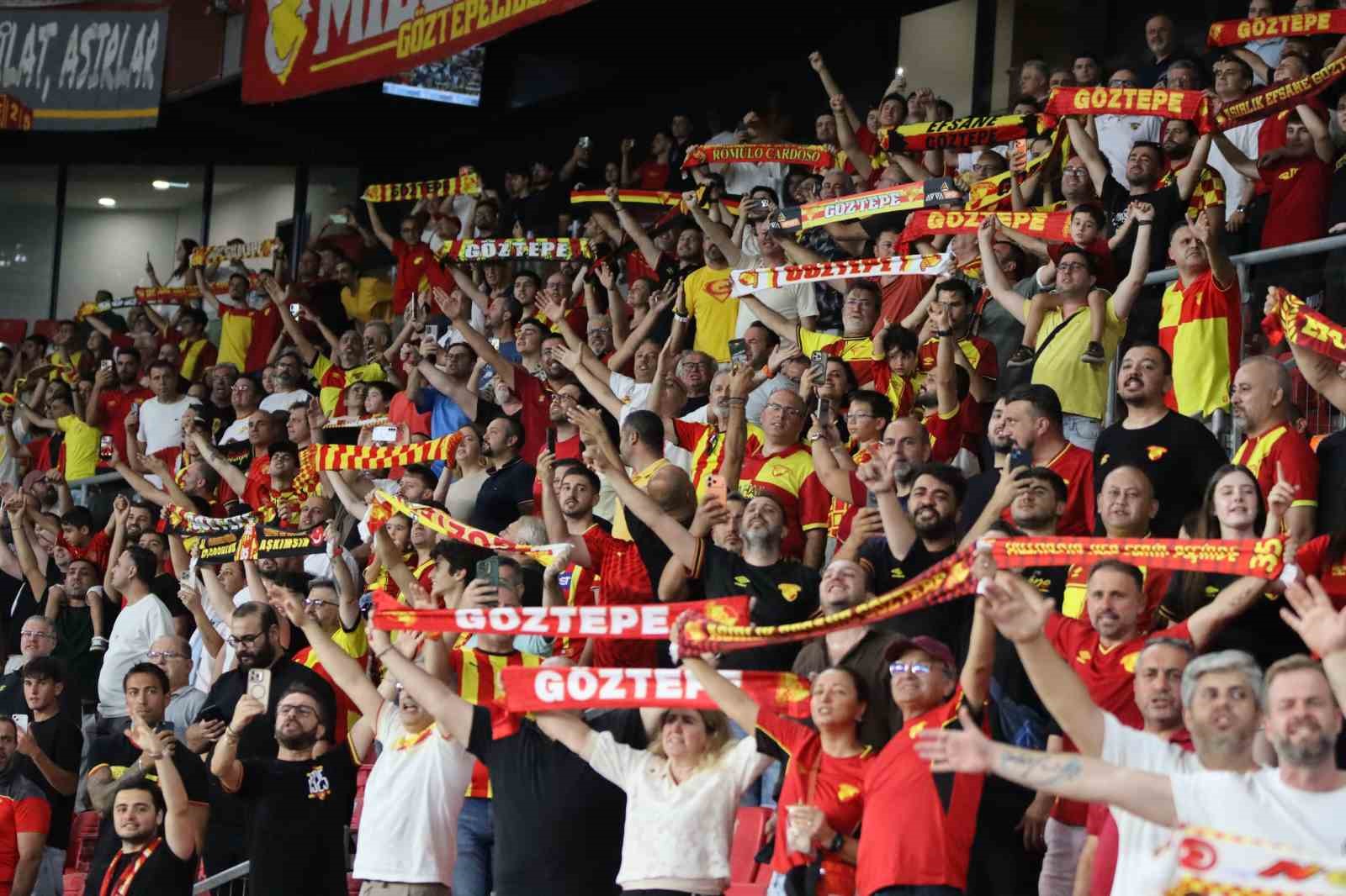 Trendyol Süper Lig: Göztepe: 0 - Gaziantep FK: 4 (İlk yarı)