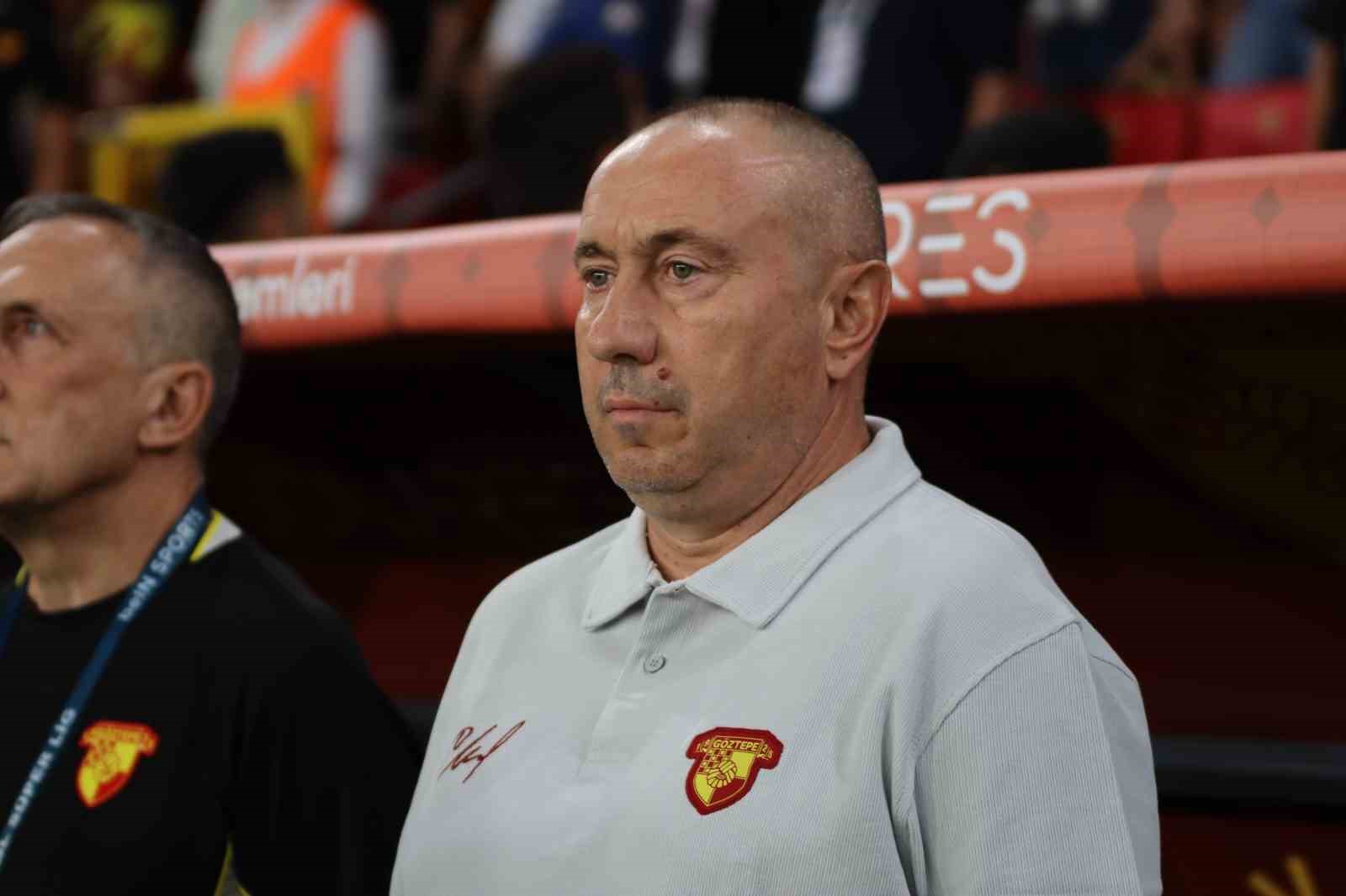 Trendyol Süper Lig: Göztepe: 0 - Gaziantep FK: 4 (İlk yarı)