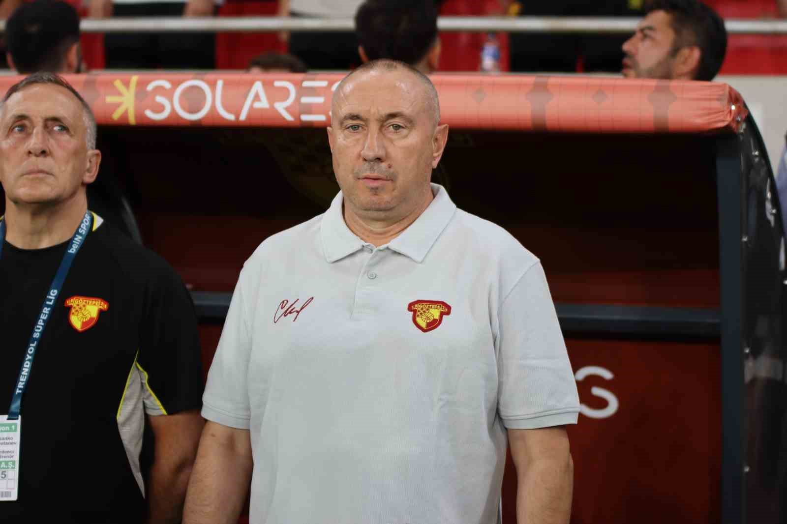 Trendyol Süper Lig: Göztepe: 0 - Gaziantep FK: 4 (İlk yarı)