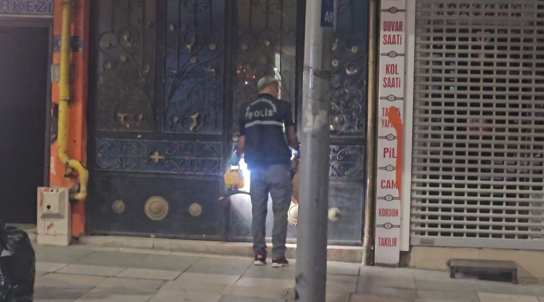 Elazığ’da evde çıkan tartışma silahlı ve bıçaklı kavgaya dönüştü: 2 yaralı