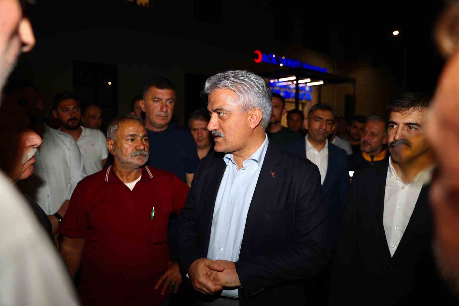 Akçakoca’daki kazada yaralananları Vali Makas ziyaret etti