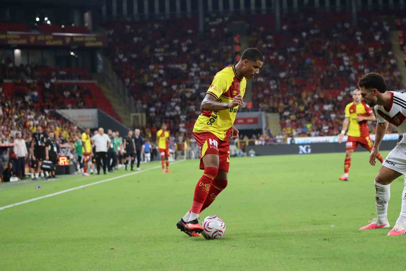 Trendyol Süper Lig: Göztepe: 2 - Gaziantep FK: 4 (Maç sonucu)