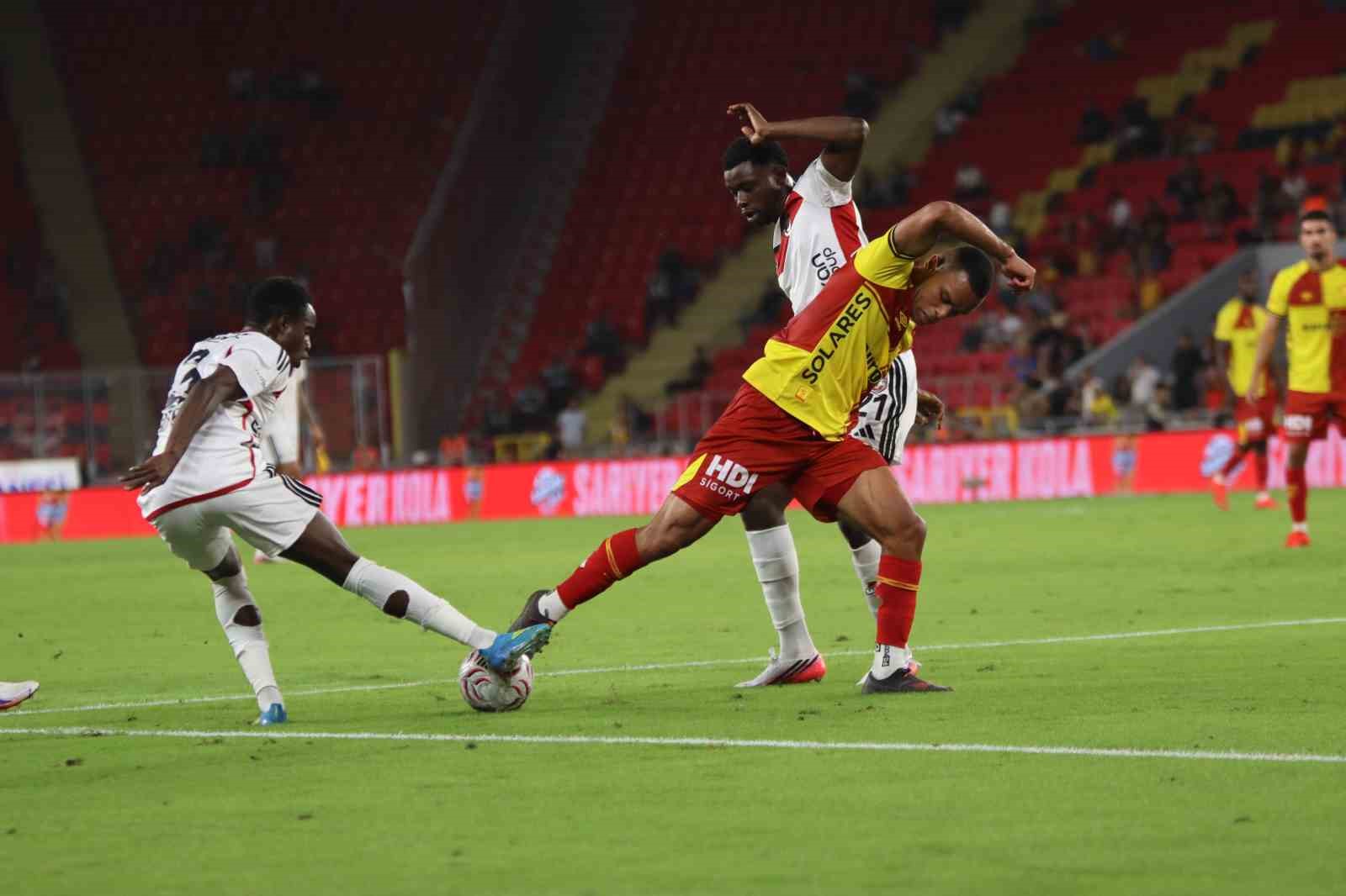 Trendyol Süper Lig: Göztepe: 2 - Gaziantep FK: 4 (Maç sonucu)