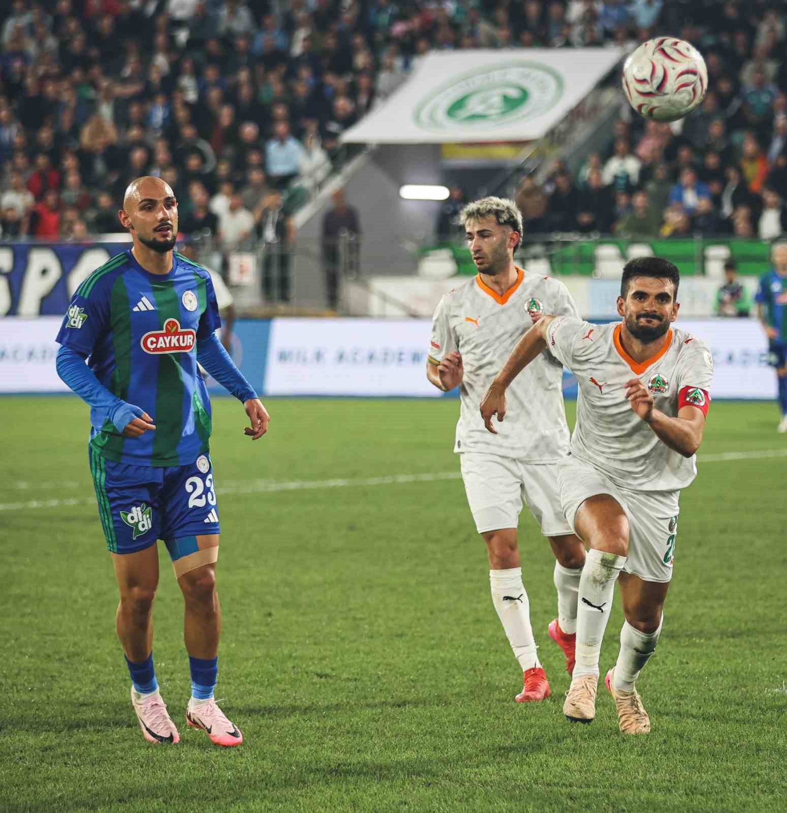 Trendyol Süper Lig: Çaykur Rizespor: 0 - Alanyaspor: 1 (Maç sonucu)