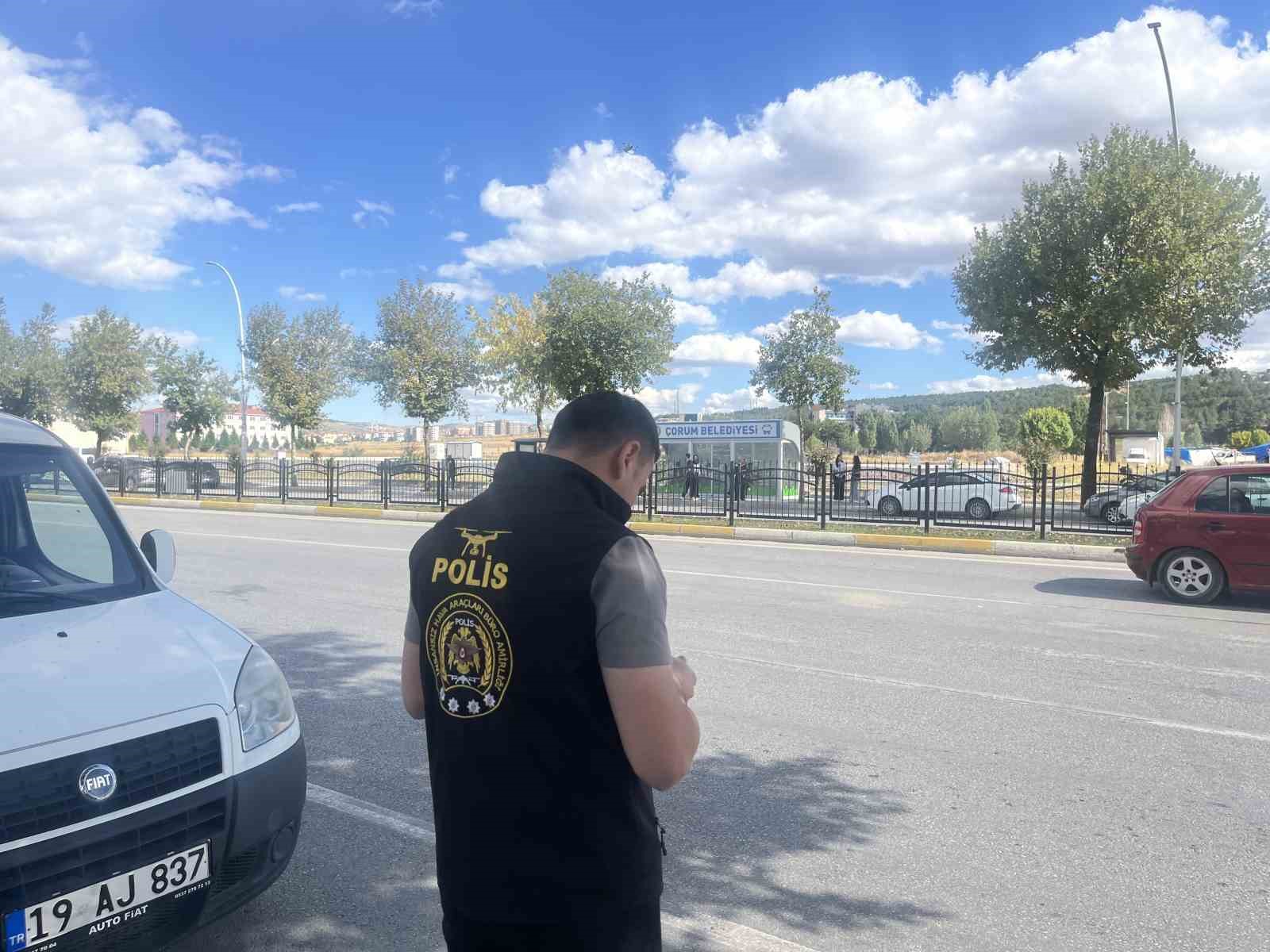 Çorum’da dron destekli trafik denetimi: Kırmızı ışık ihlali yapan sürücülere toplam 100 bin TL ceza