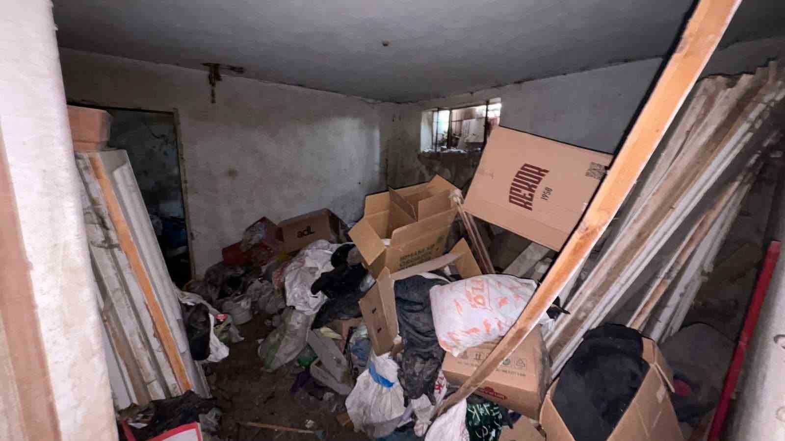 Bozdoğan’da çöp ev temizlendi