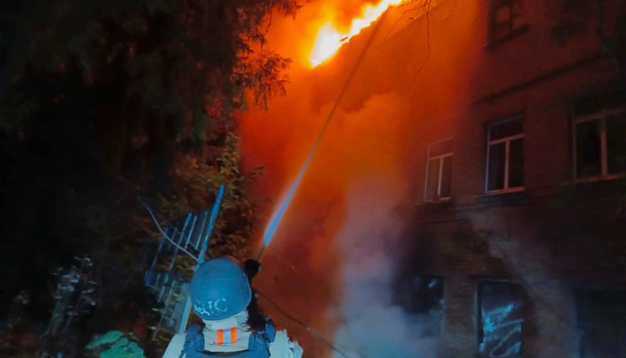 Rusya’dan barış görüşmelerinin ardından Kiev’e saldırı: 2 ölü