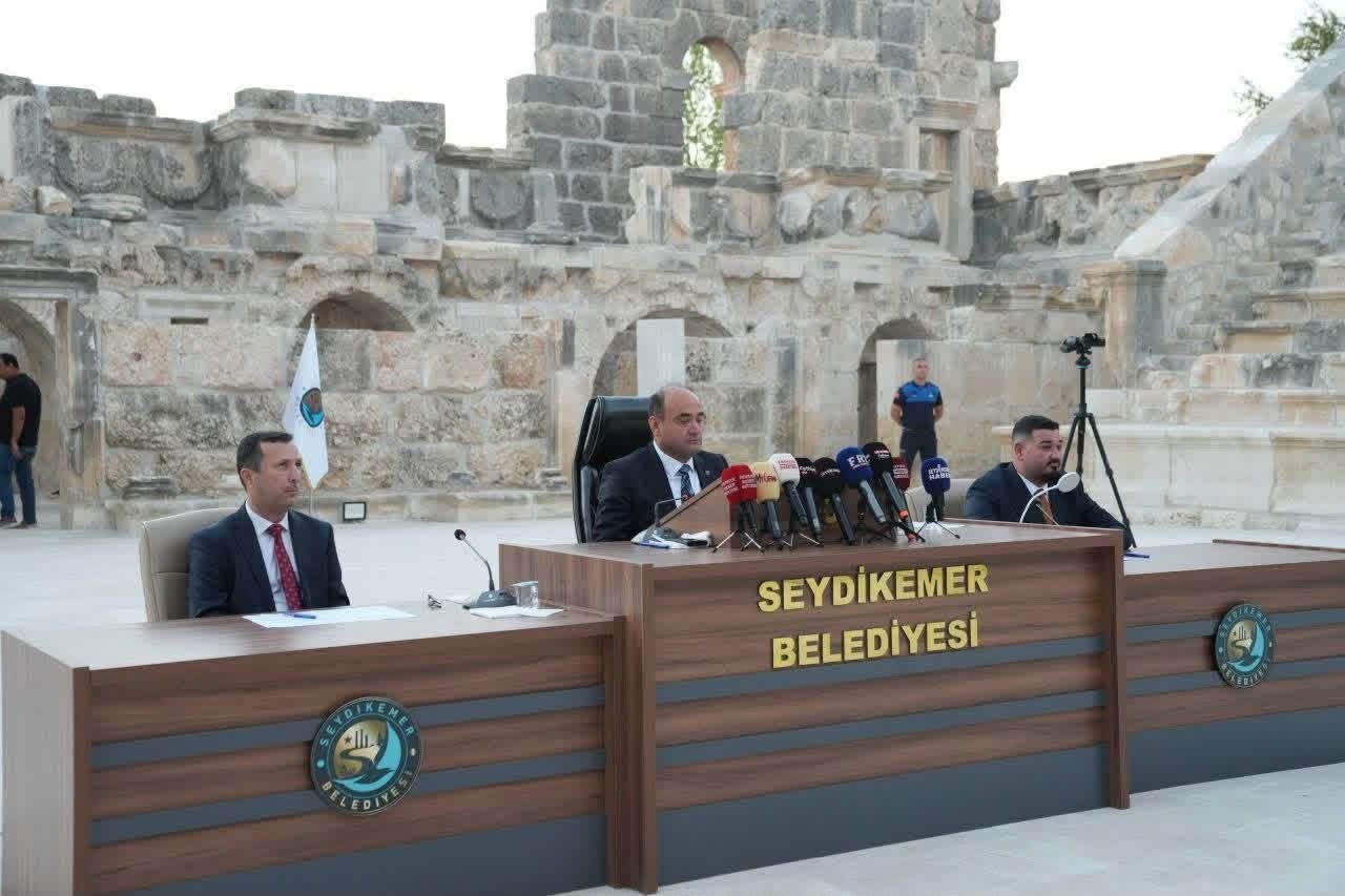 Seydikemer Belediyesi Meclisi Tlos Antik Kenti’nde toplandı