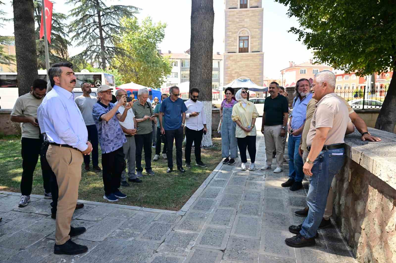 700 yıllık fethin hikayesi kalemle hayat bulacak