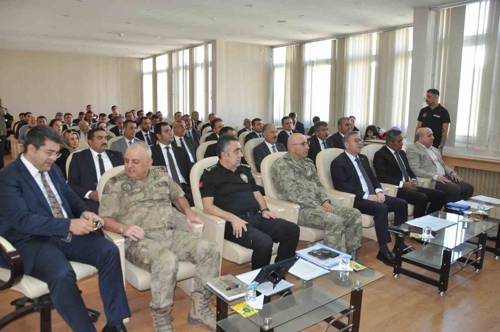 Kars’ta İRAP Toplantısı gerçekleştirildi: Afet risklerine karşı hazırlık masaya yatırıldı