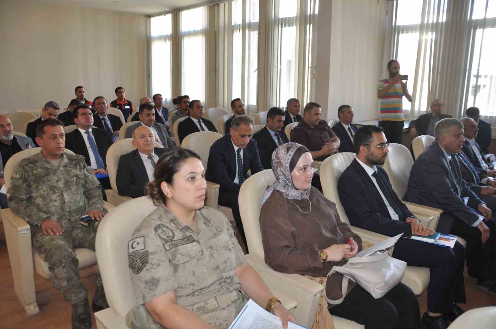 Kars’ta İRAP Toplantısı gerçekleştirildi: Afet risklerine karşı hazırlık masaya yatırıldı