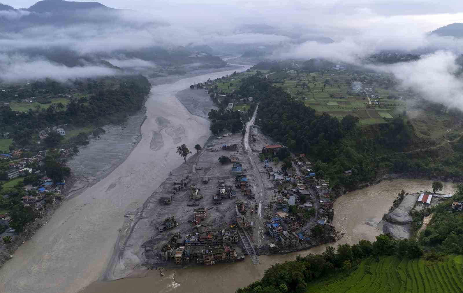 Nepal’deki sel felaketinde ölü sayısı bin 357’ye yükseldi