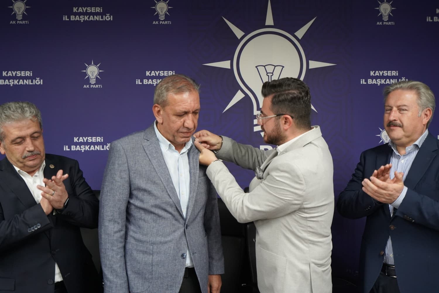 CHP’li Meclis Üyesi Ağca, AK Parti’ye katıldı