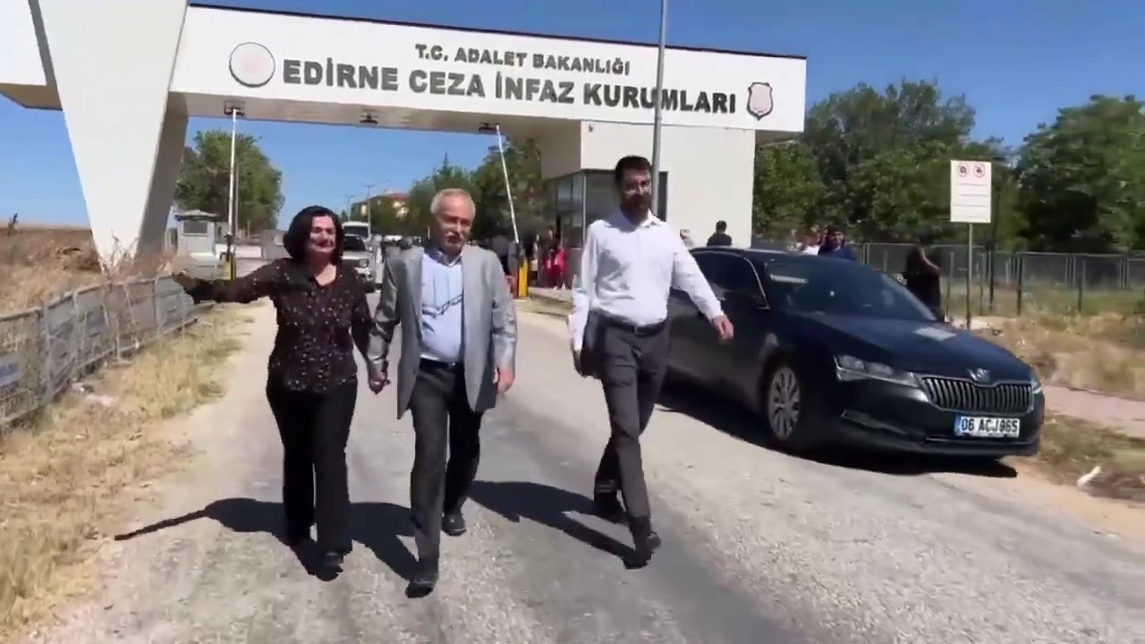 Eski Diyarbakır Büyükşehir Belediyesi Eş Başkanı Mızraklı, Edirne Cezaevi’nden tahliye edildi