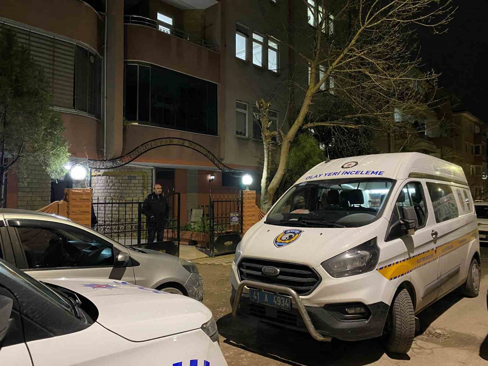 Komşusunun boğazını kesip altınlarını çalmıştı: Bilezikleri kolundan nasıl keseceğini kuyumcuya sormuş