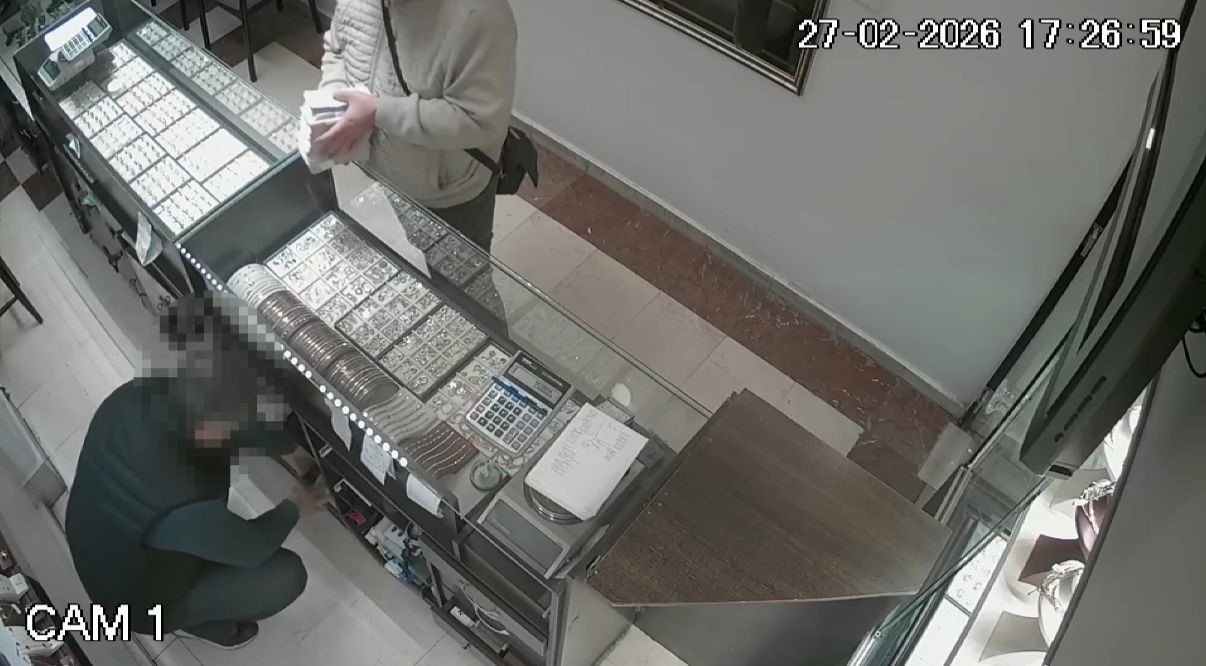 Komşusunun boğazını kesip altınlarını çalmıştı: Bilezikleri kolundan nasıl keseceğini kuyumcuya sormuş