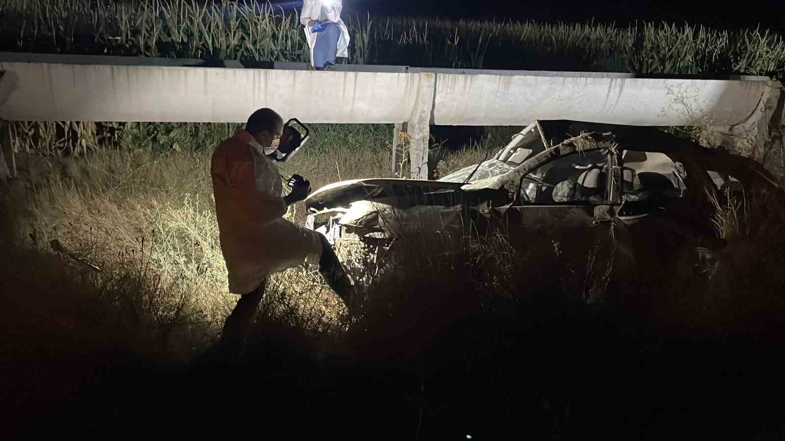 Takla atan otomobilden fırlayan şahıs hayatını kaybetti