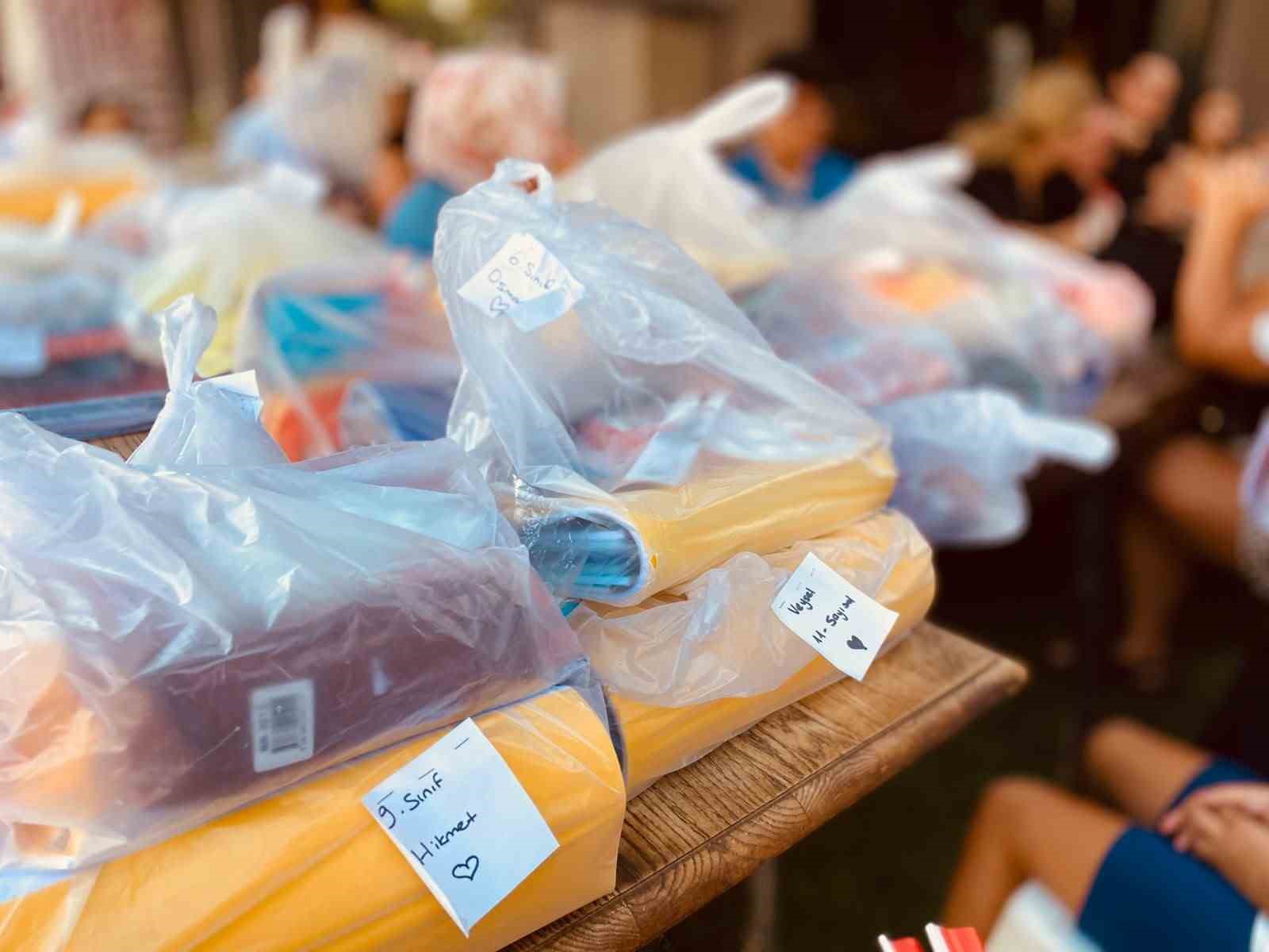 Kanseri 3 kez yendi, kendini çocuklara adadı