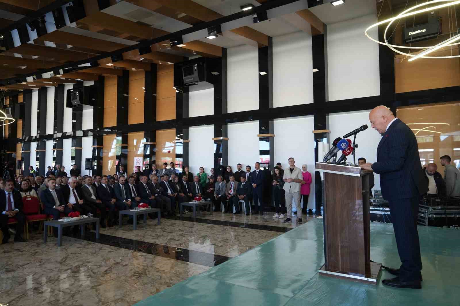 Erzurum’da gıda, tarım ve hayvancılık fuarı kapılarını açtı